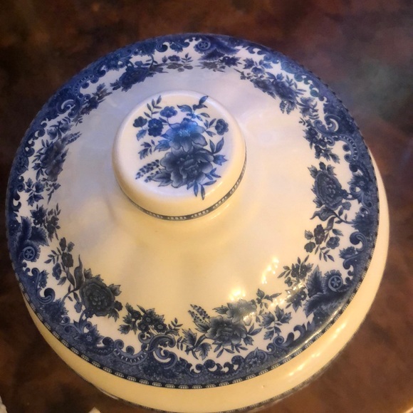 William James Farmyard Canisters - Picture 2 of 7